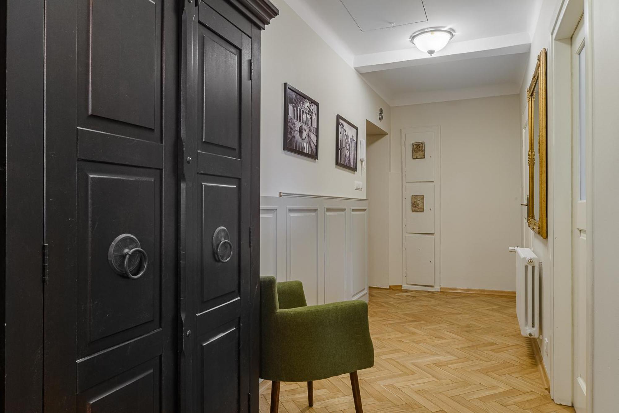 Old Town Serviced P&o Apartment *